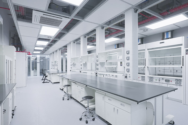 个旧实验室革新：安全与科技的现代融合